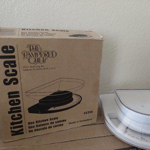 The Pampered Chef Food Scale